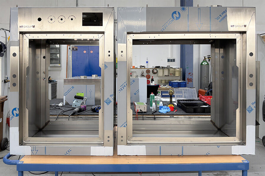 GMP material locks in production