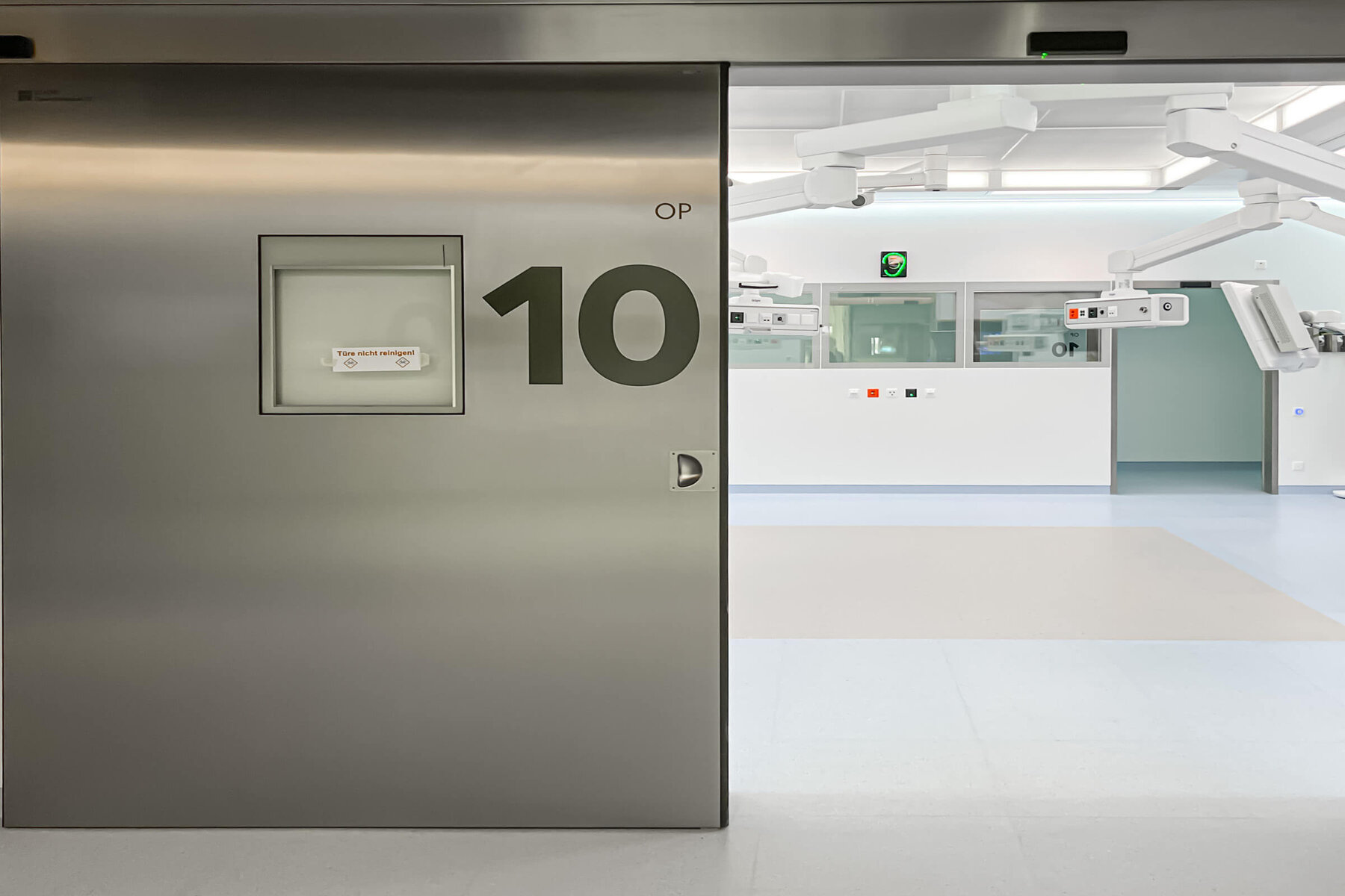 Reference Kantonsspital St.Gallen, sliding doors