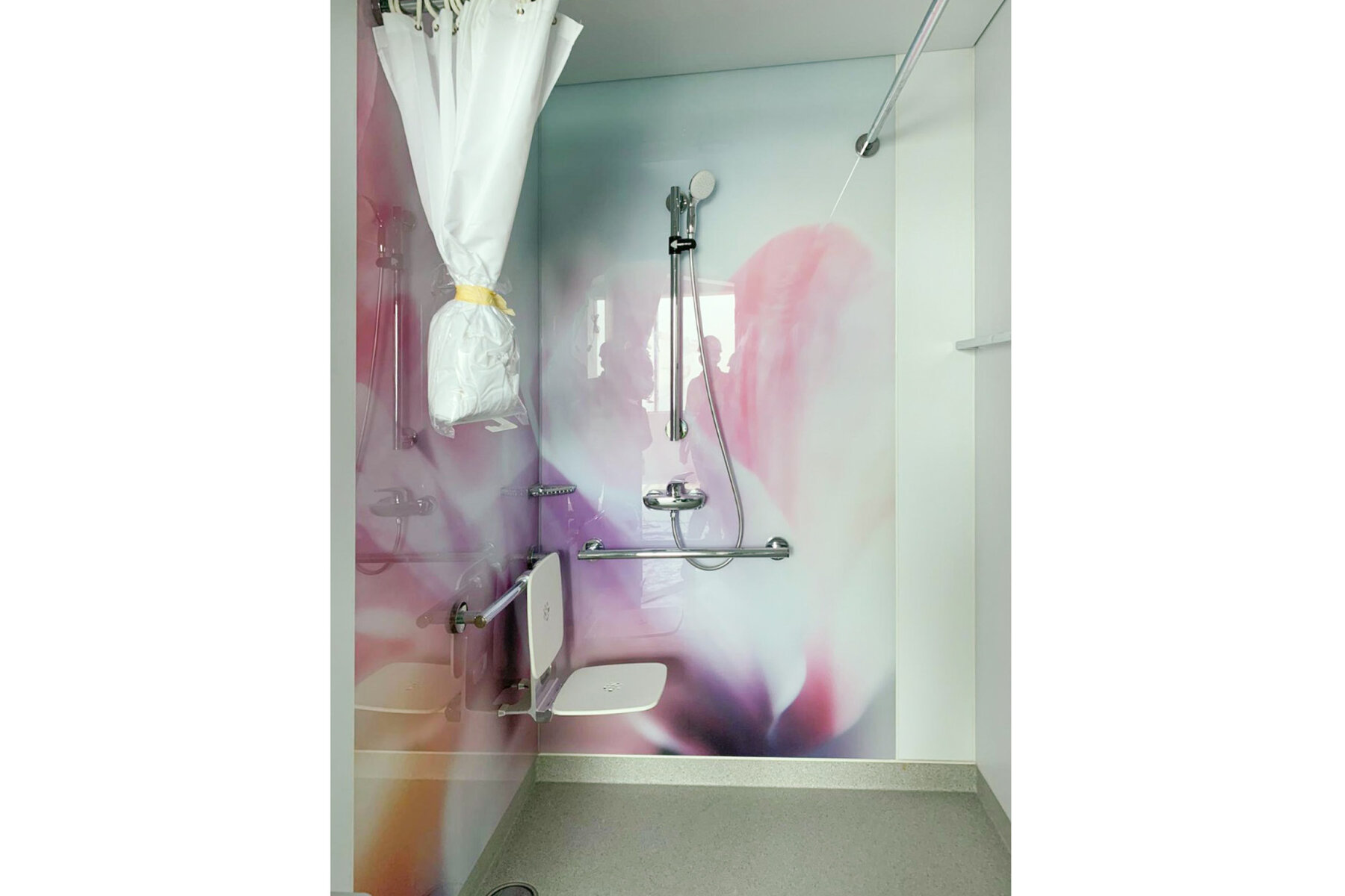 patient bathroom in New al Sabah Hospital, Kuwait