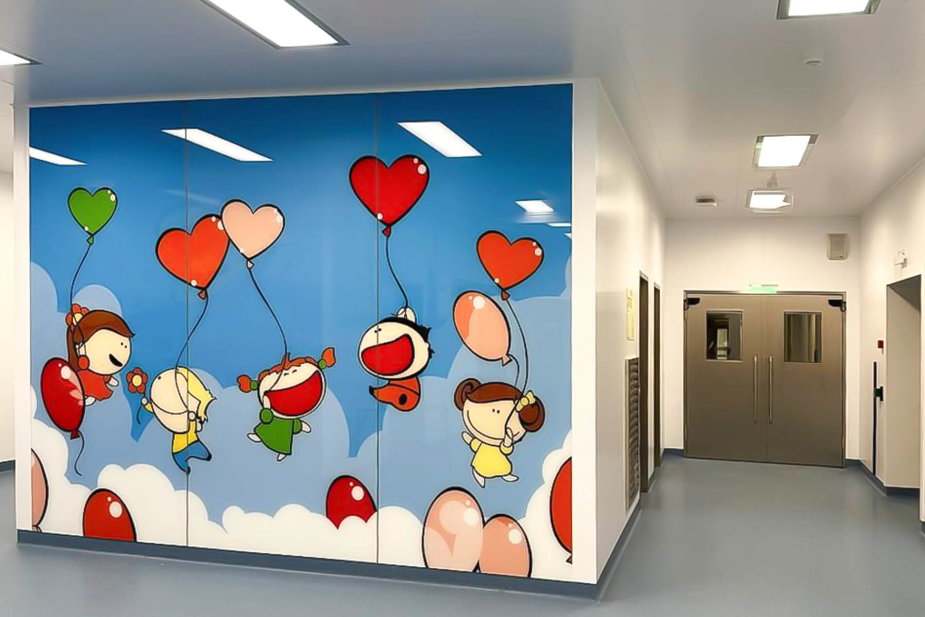 children unit with wall print, modular wall system