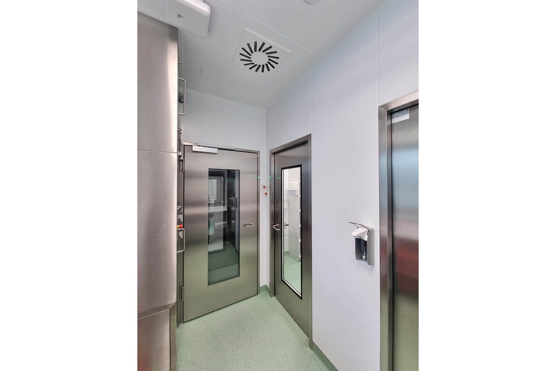 GMP laboratory for the production of cytostatics at Kantonspital Frauenfeld