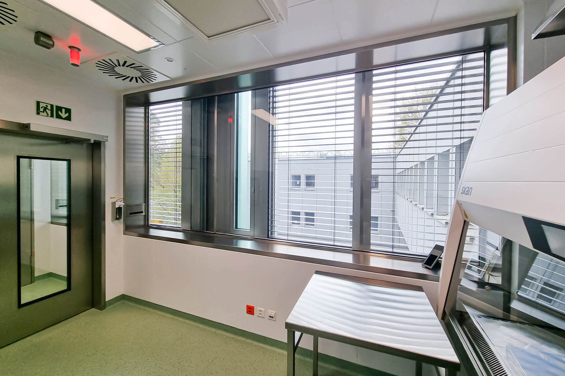 GMP laboratory for the production of cytostatics at Kantonspital Frauenfeld